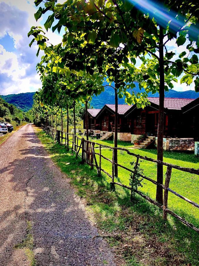 Orahovo Cottages Virpazar Esterno foto