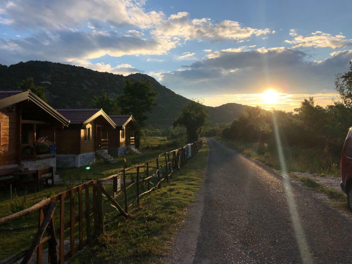 Orahovo Cottages Virpazar Esterno foto